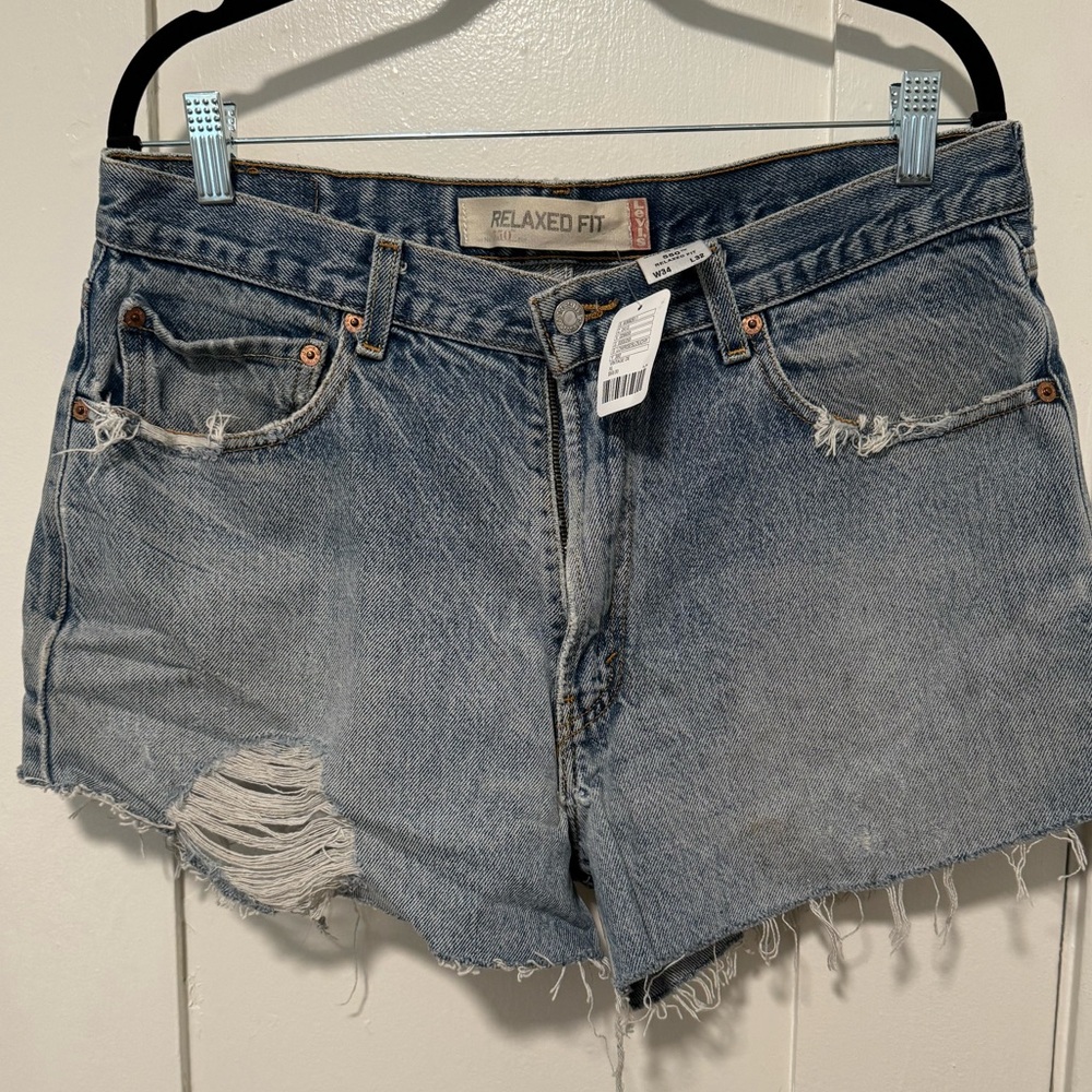 NWT Levi’s 550 Relaxed Jean Shorts from Urban Outfitters